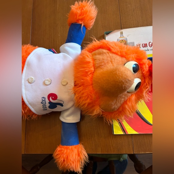 Montreal Expos plush and magazine - Picture 2 of 7